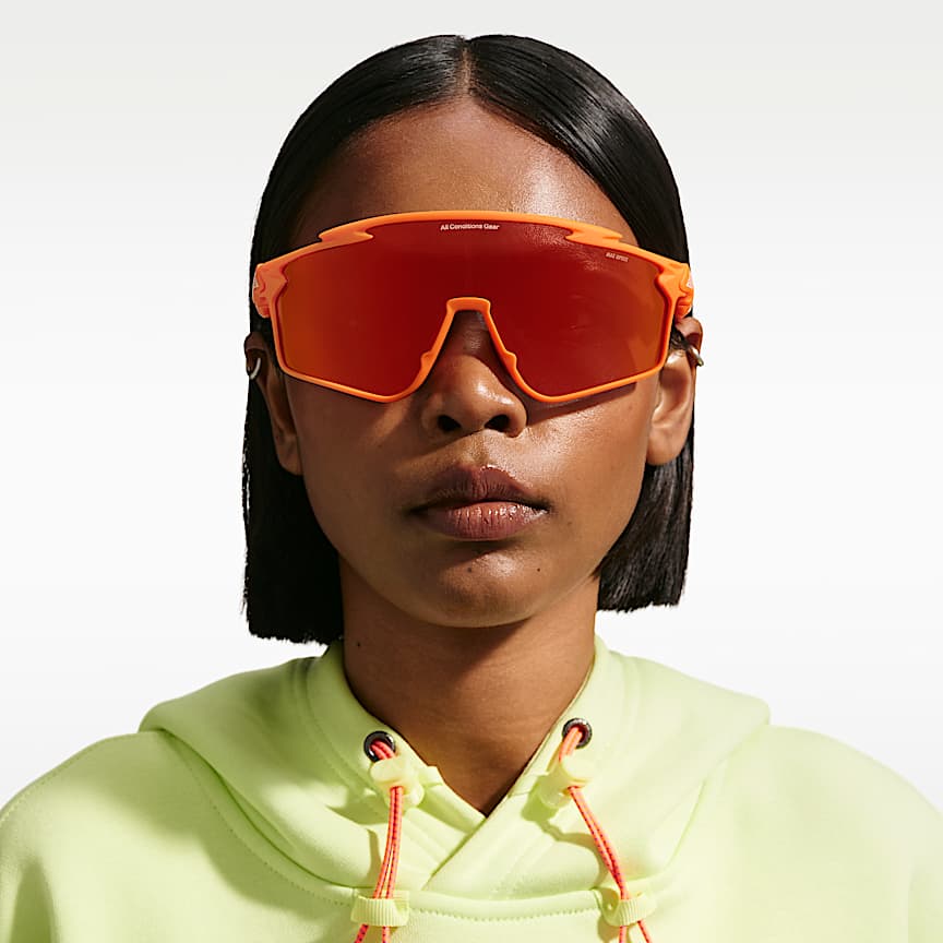 Nike+ACG+Vista+Vert.png